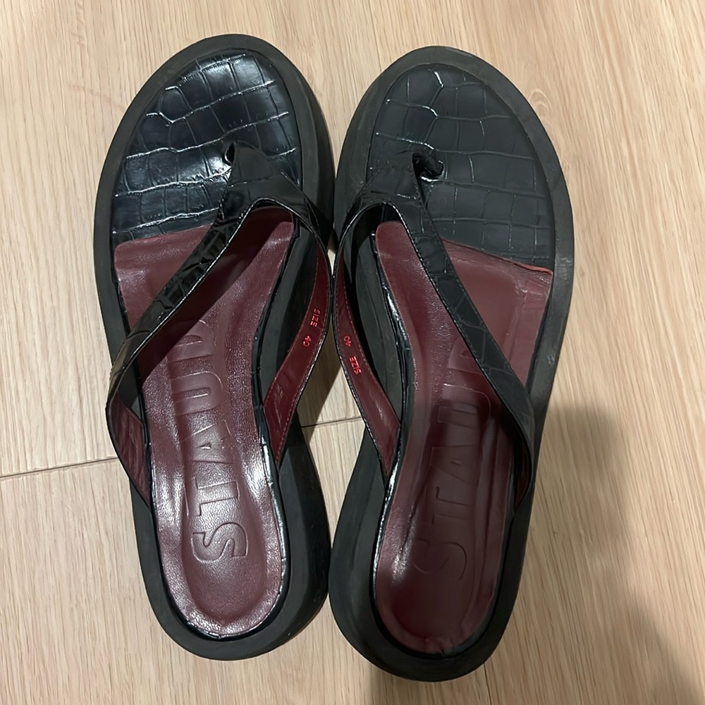 STAUD Black and Burgundy Croc-Embossed Leather Thong Sandals